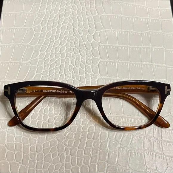 Tom Ford Eyeglasses with Case and Accessories - Picture 9 of 16